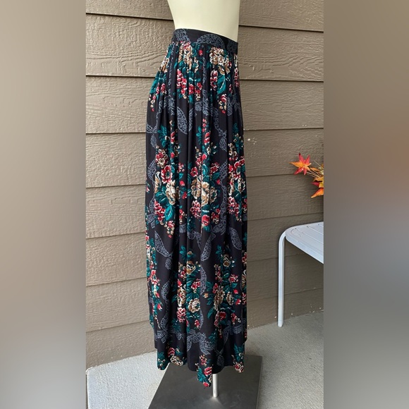 Leslie Lucks vintage floral print gathered maxi skirt, high waist skirt, size 4 - Picture 3 of 12